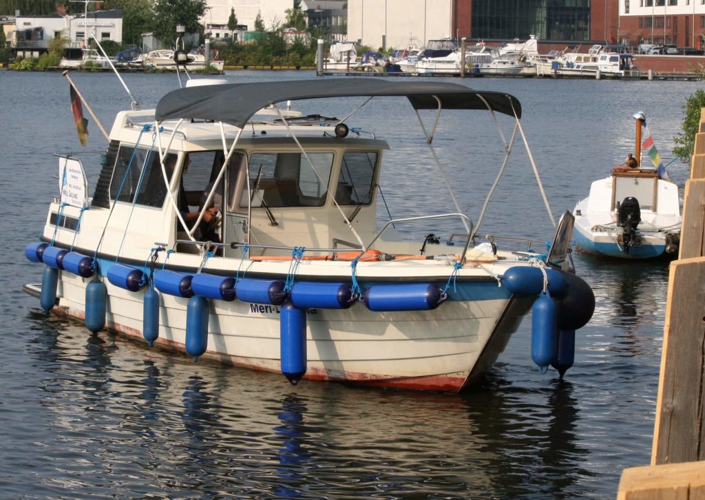 2_Motorboot Unterricht Hamburg