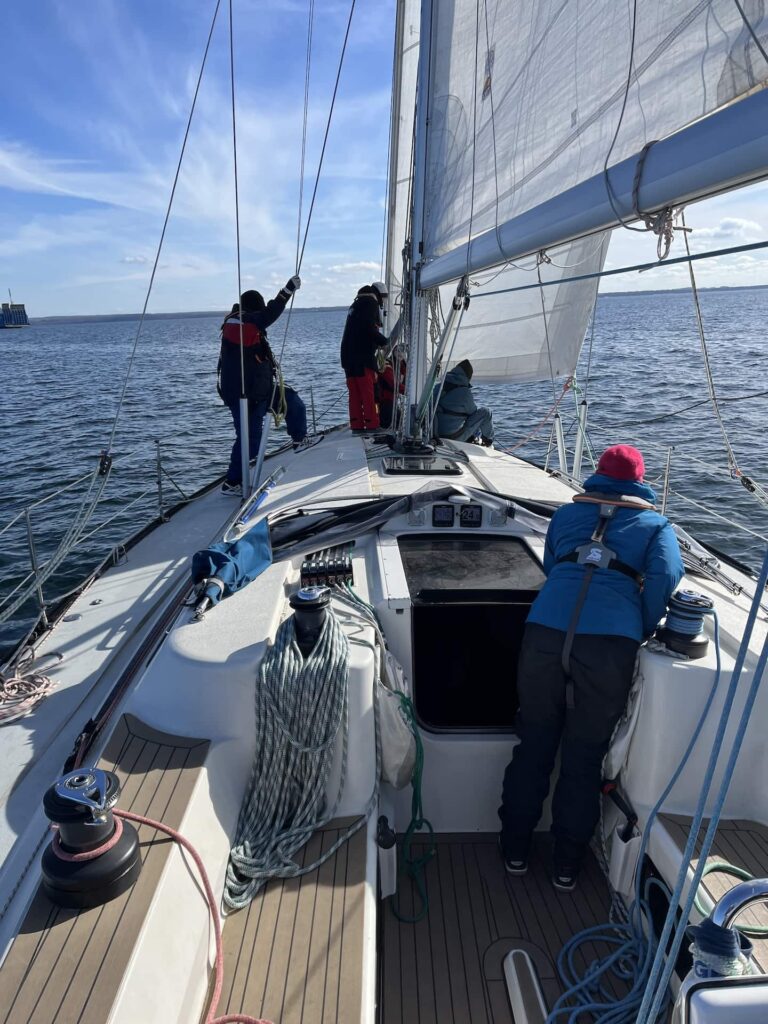 F2539421-7B8A-4DC1-BBE8-126BC17D1283