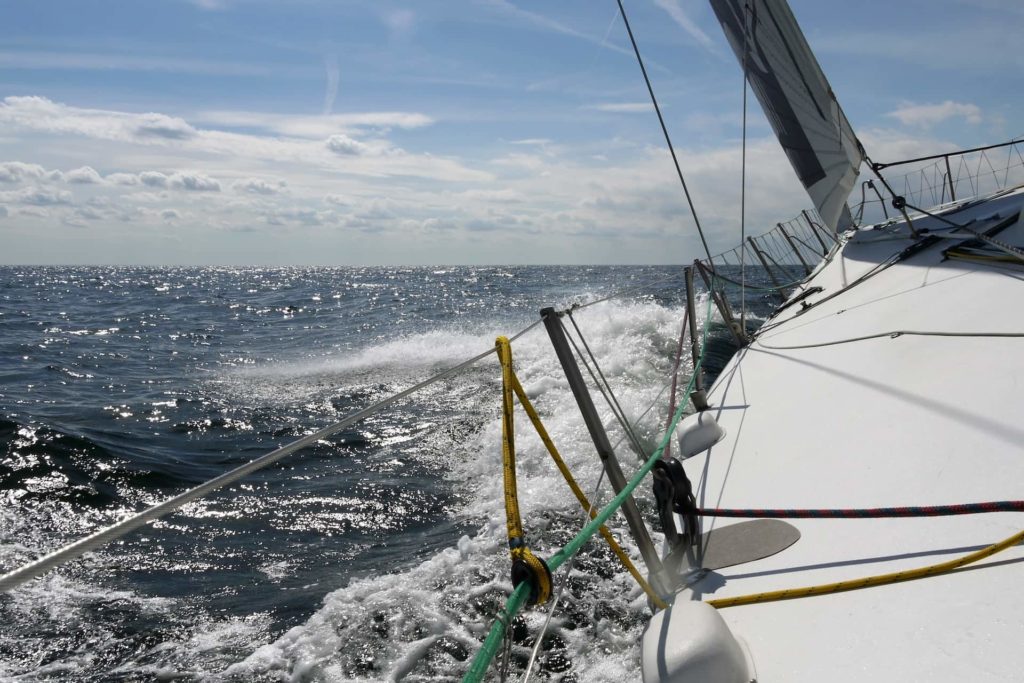 segelscheine-sportboot-fuehrerschein-sbf-ostsee-hamburg_111586073