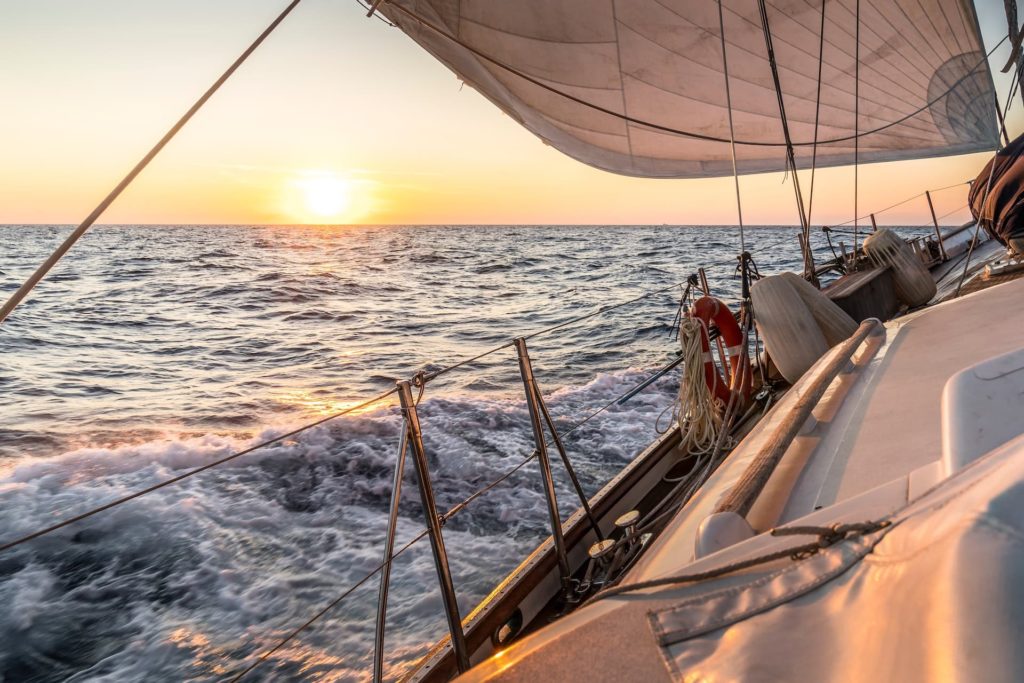 sunset-sailing-baltic-sea